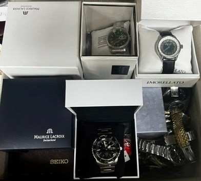 Twenty assorted gentleman's modern wrist watches including Design Lige Watch 1856, Seiko Automatic Divers, Seiko 5 Sport, Seiko Connoisseur quartz, Citizen Ecodrive, Casio Beside, Pagani Design, Maurice Lacroix, Morellat